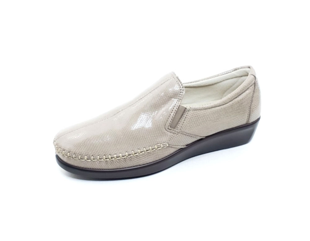 SAS Dream Loafers Womens Comfort Shoes Slip On Mushroom Snake Size 9.5M